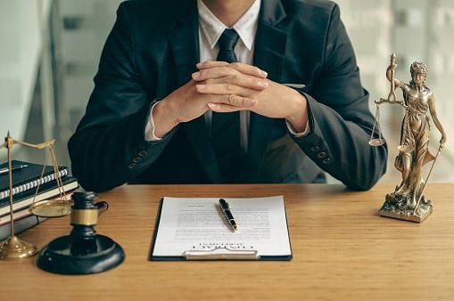 محسن دباغی وکیل پایه یک دادگستری با تجربه بالا در تهران شریعتی