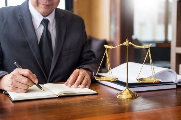 محسن دباغی وکیل پایه یک دادگستری با تجربه بالا در تهران نیاوران